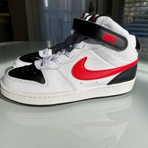 Nike Court Borough Mid Grey / Orange / White ~ Boys 1 (LIKE NEW)